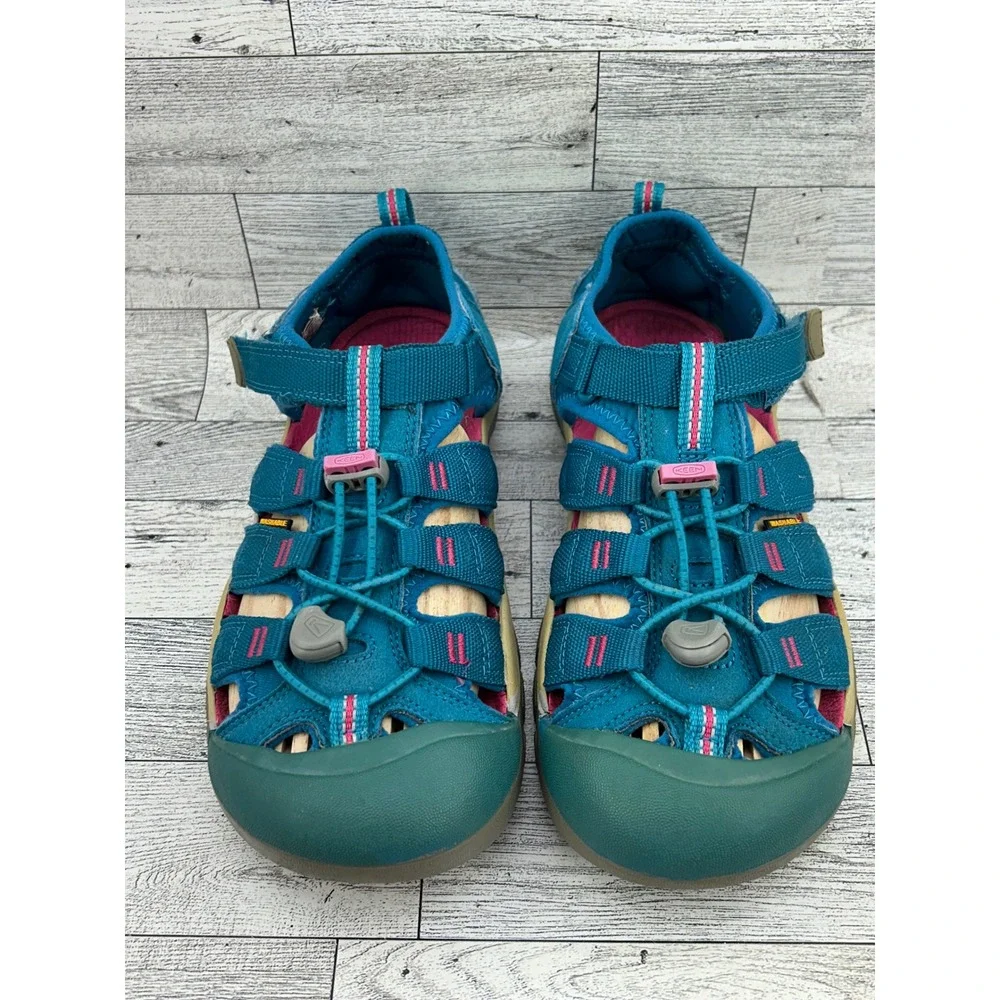Keen Newport H2 Blue Pink Hiking Sandals Kids Sz 5 1020362 Toe Protection